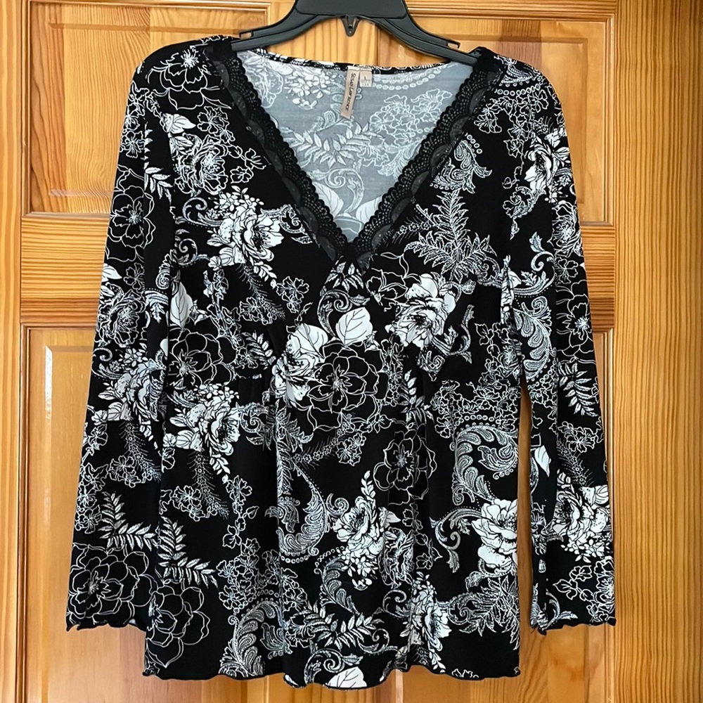Susan Lawrence Womens Top